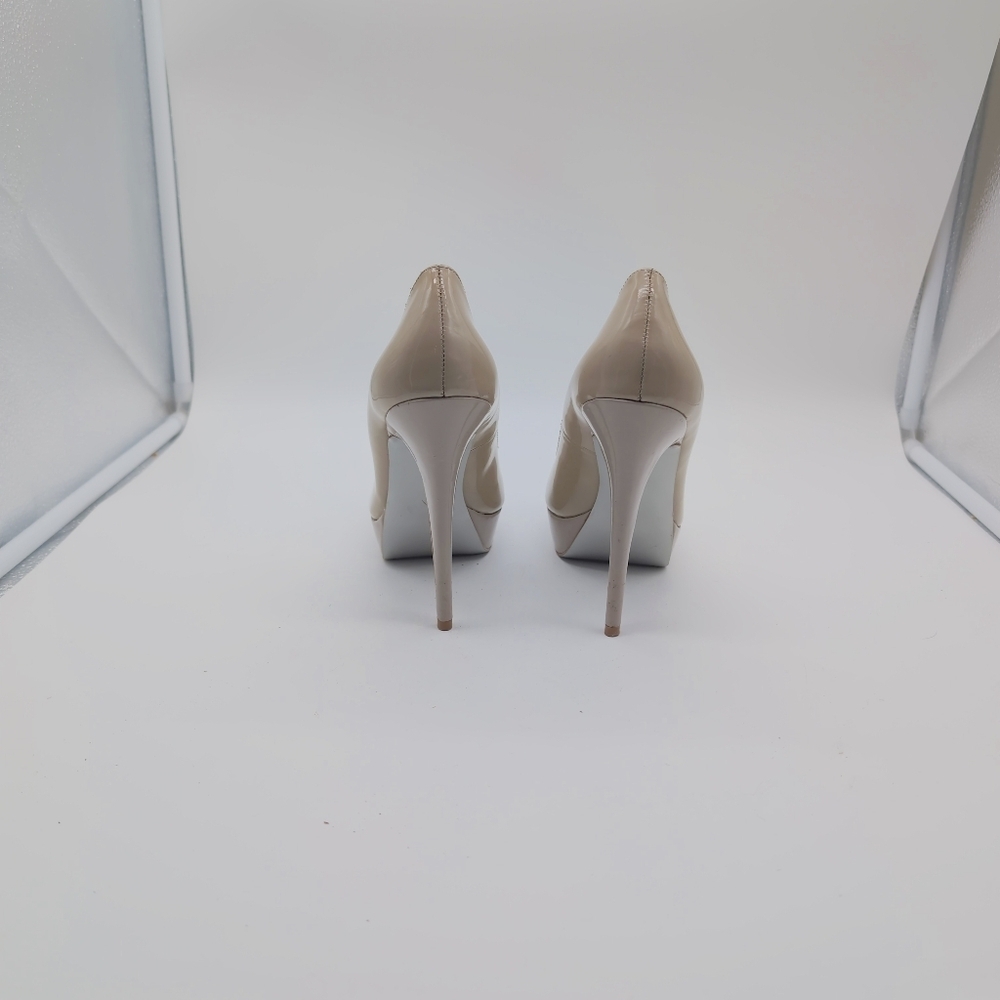 Elegant Taupe Pumps by Charles David Patent Leather Sz 8 - Picture 5 of 9